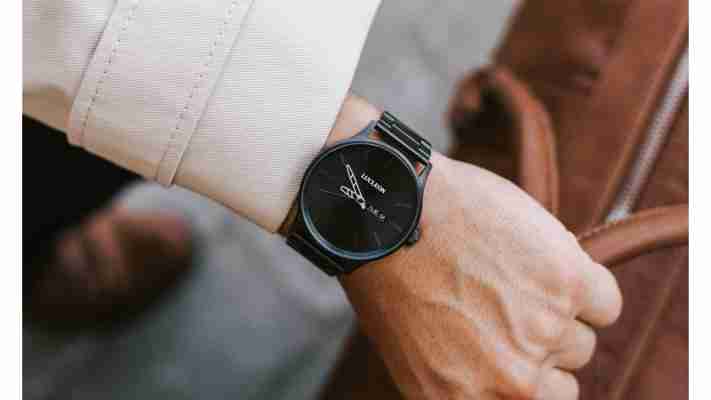 Cómo llevar un reloj para hombre con estilo